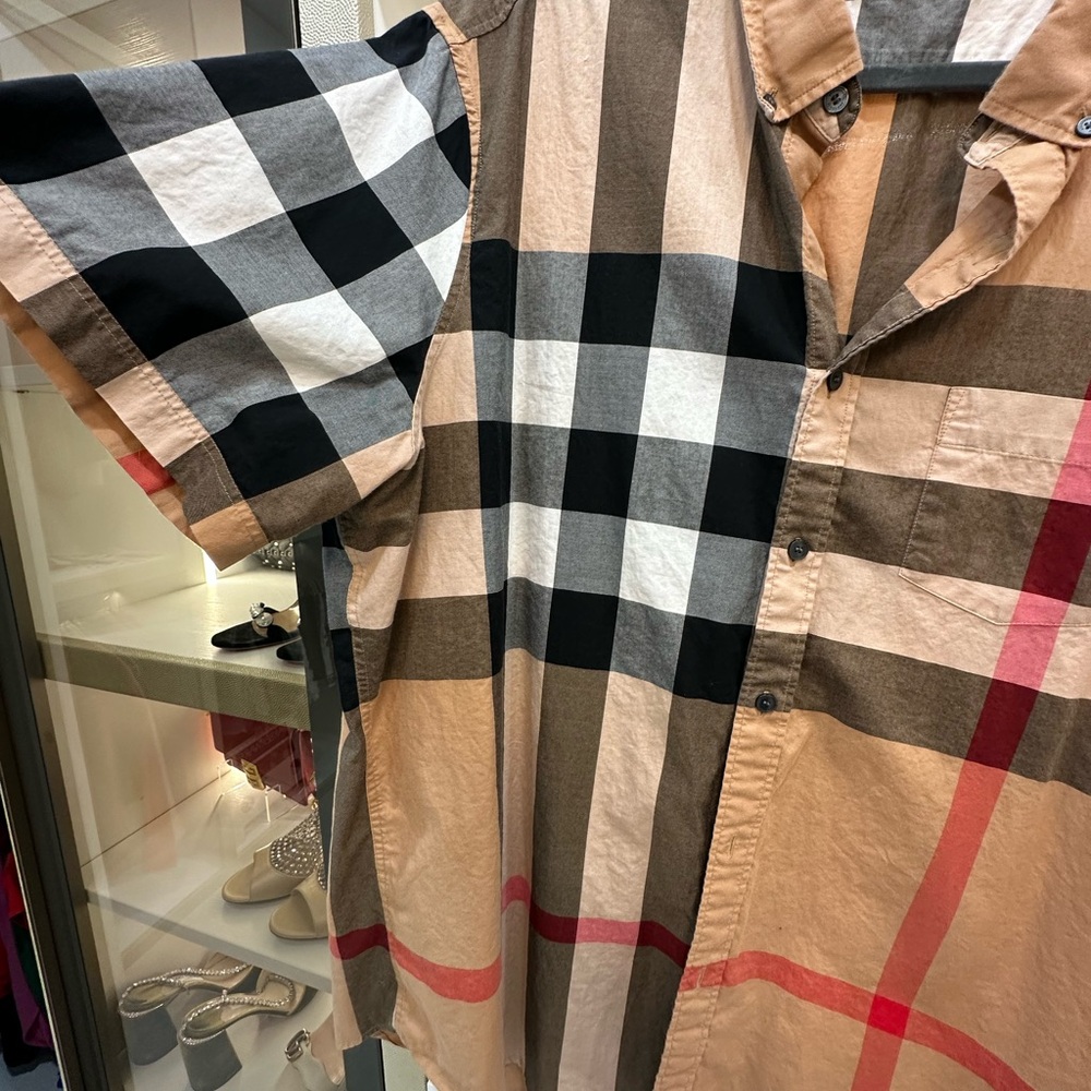 Burberry Tan Black White Red Check Short-Sleeve Button-Down Shirt - Picture 4 of 8